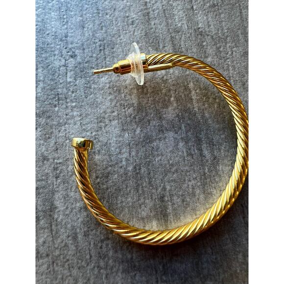 Boutique Designer High Quality Gold Twist Hoop Earrings 14K Plated Sterling NEW - Picture 2 of 4